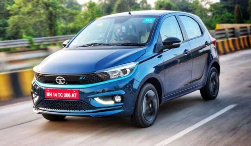 Passenger Vehicle Trends in Kerala 2025: EVs, Tata, Mahindra & More
