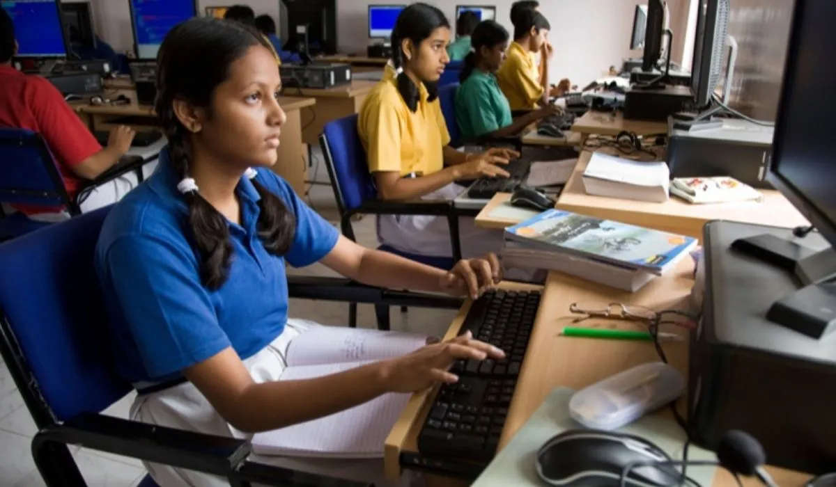 MP Govt Launches AI Curriculum And Model Question Banks