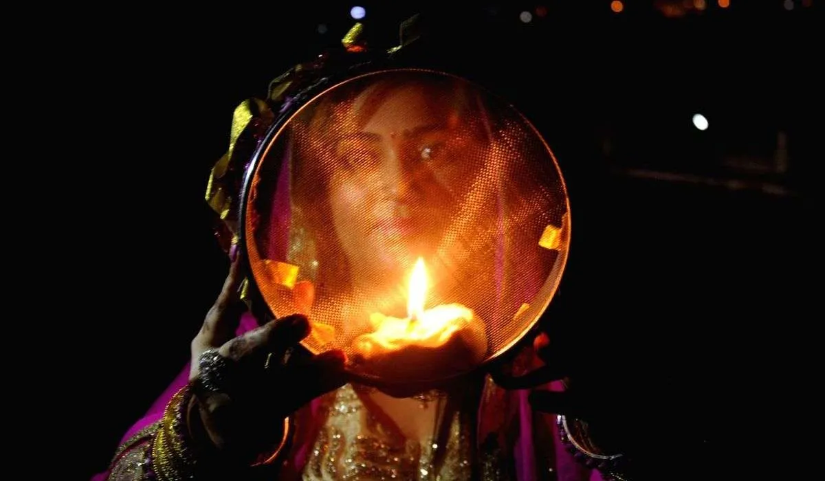 Karwa Chauth 2025: Top Puja Spots and Events in Kolkata