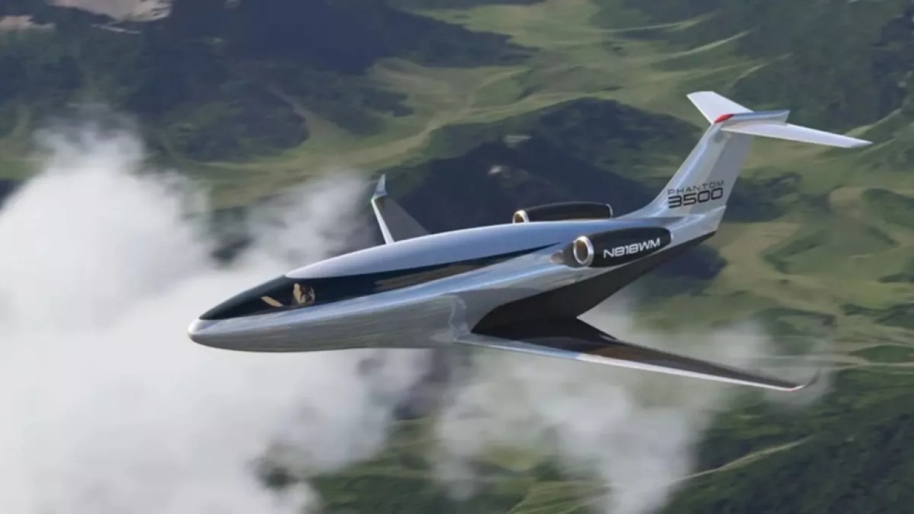 Phantom 3500 windowless private jet with sci fi interiors and ...