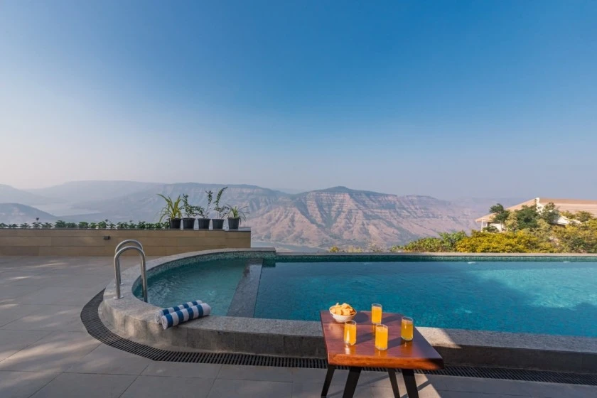 15+ Best Weekend Getaways from Mumbai and Pune 2025