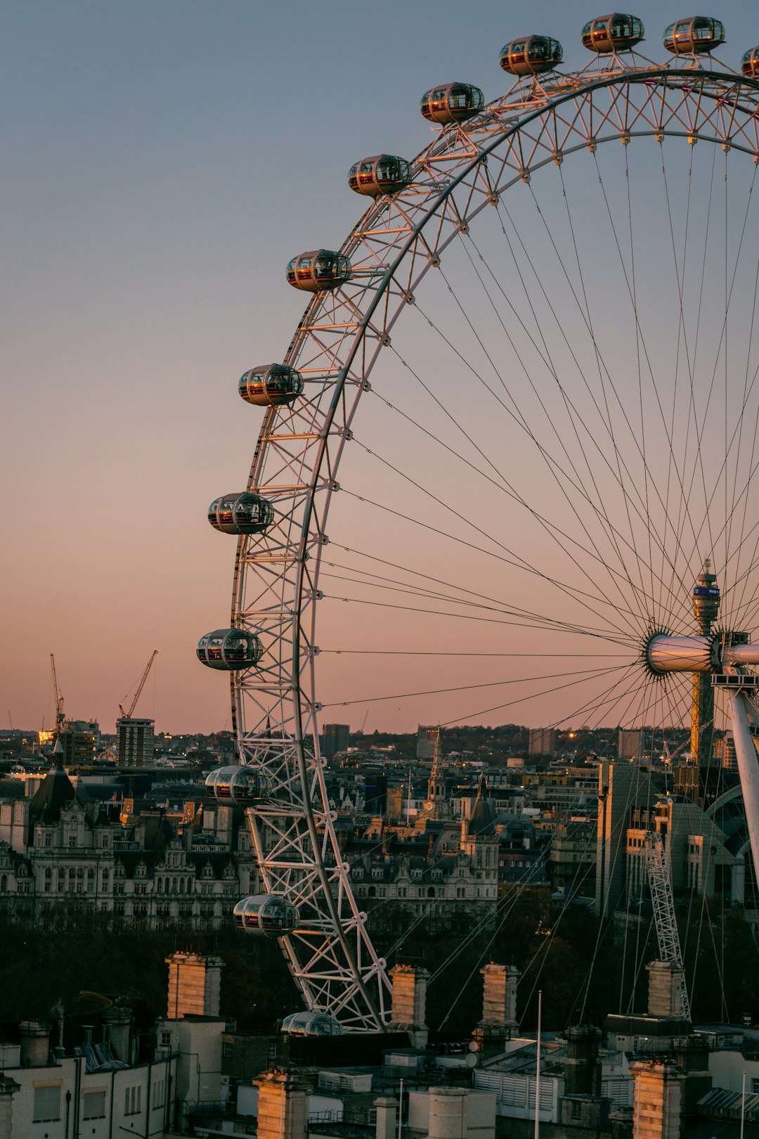  Secret Guide Reveals London's Top Attraction Stays