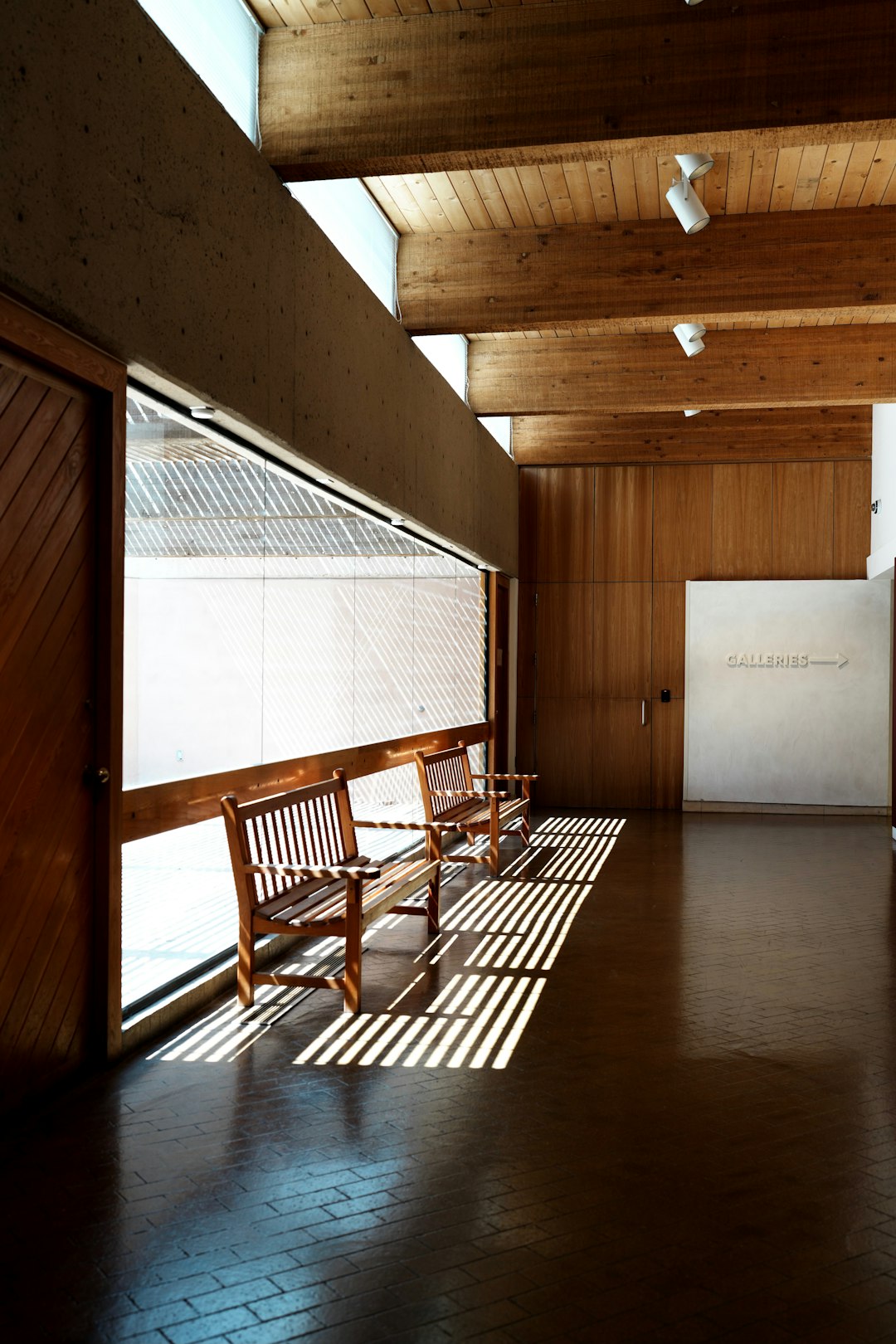  Transform Spaces By Mastering Antique Interior Design Today