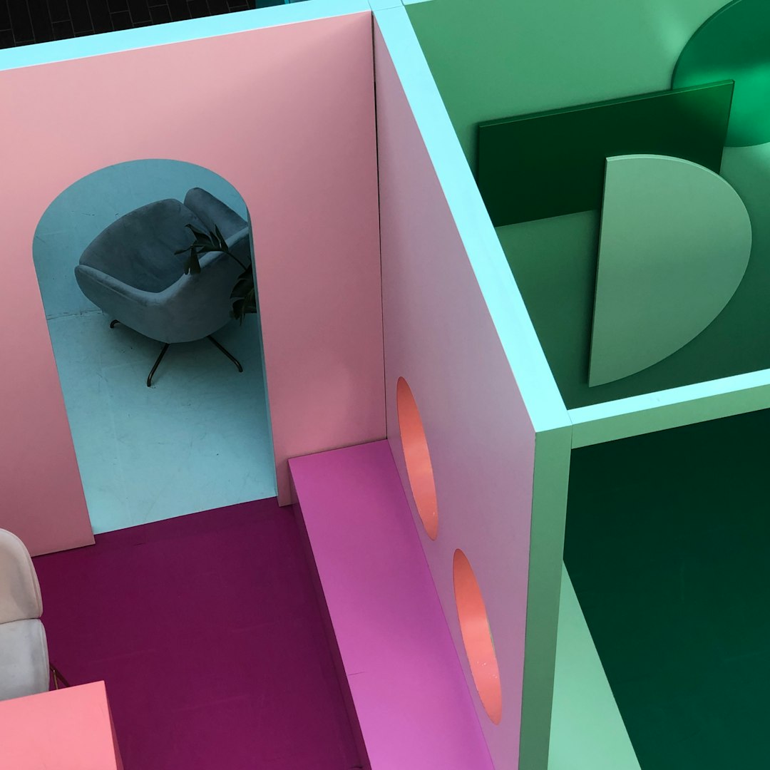  Transform Spaces Instantly With Genius Customizable Shelving Hacks