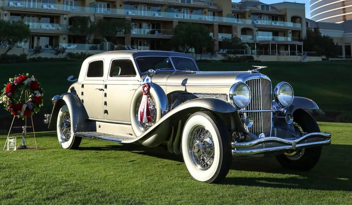 History’s Most Luxurious Cars