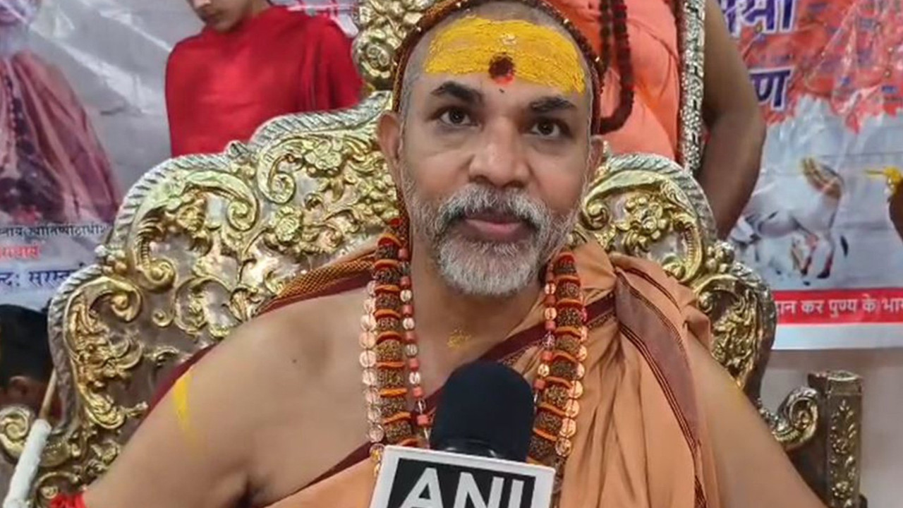  Relief for Swami Avimukteshwaranand as Allahabad High Court grants stay on arrest 