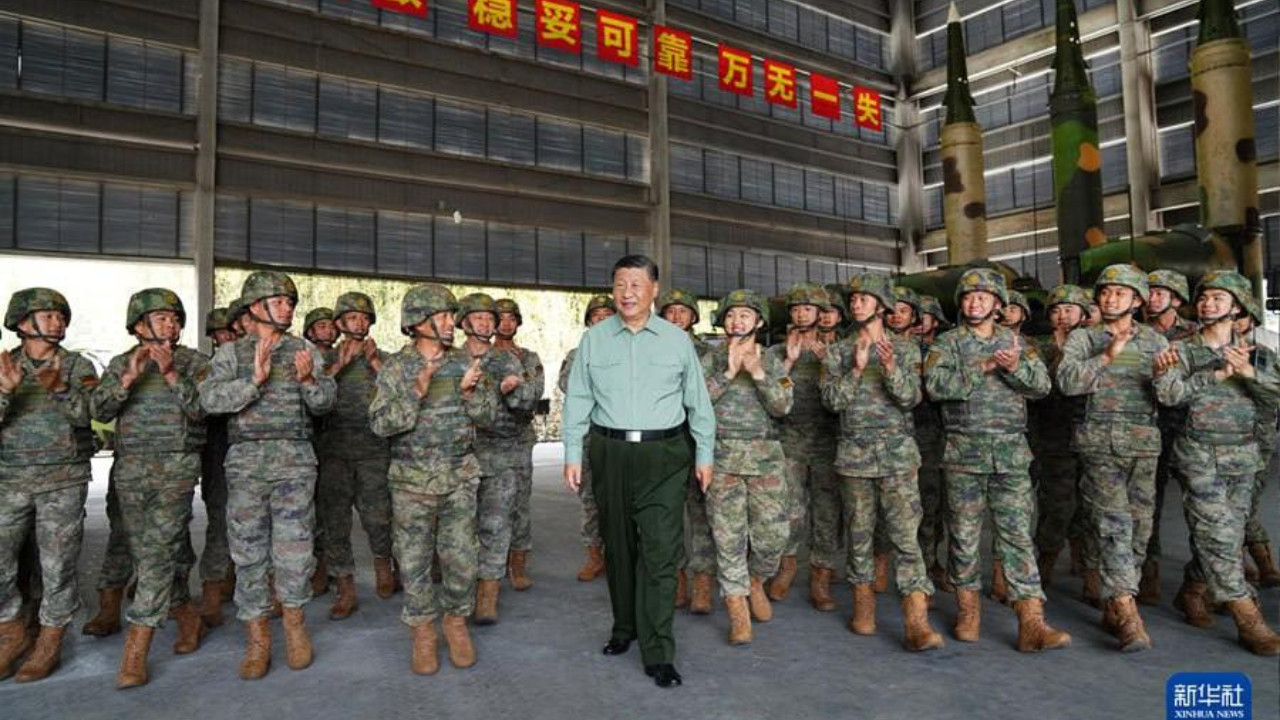  China President Xi Jinping removes top officers from Chinese military What is reason for PLAs decli