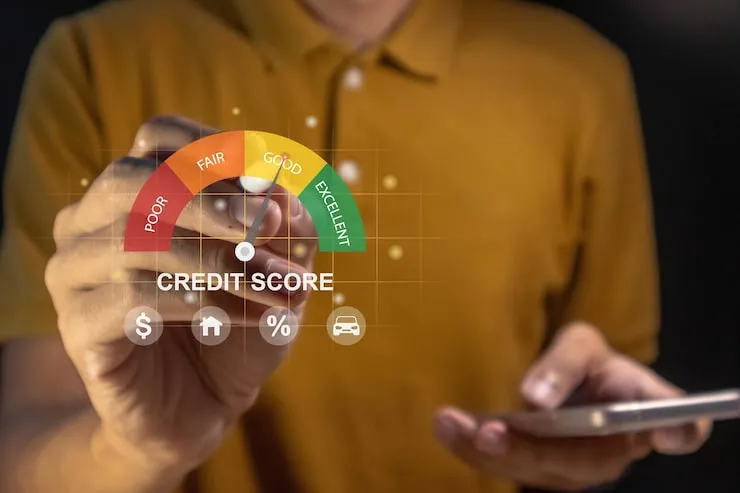 How to increase credit score quickly in the USA?