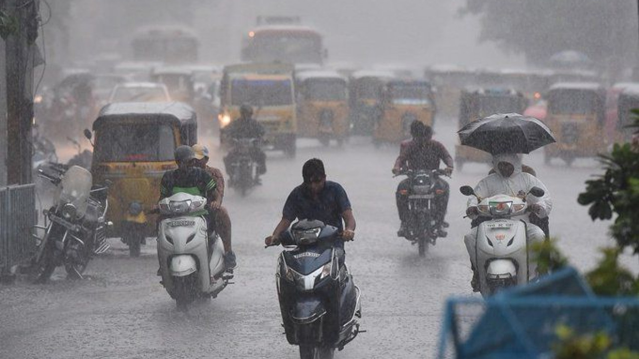  DelhiNCR Gets MuchNeeded Respite As Heavy Rain, Thunderstorms Break Scorching Heat Spell 