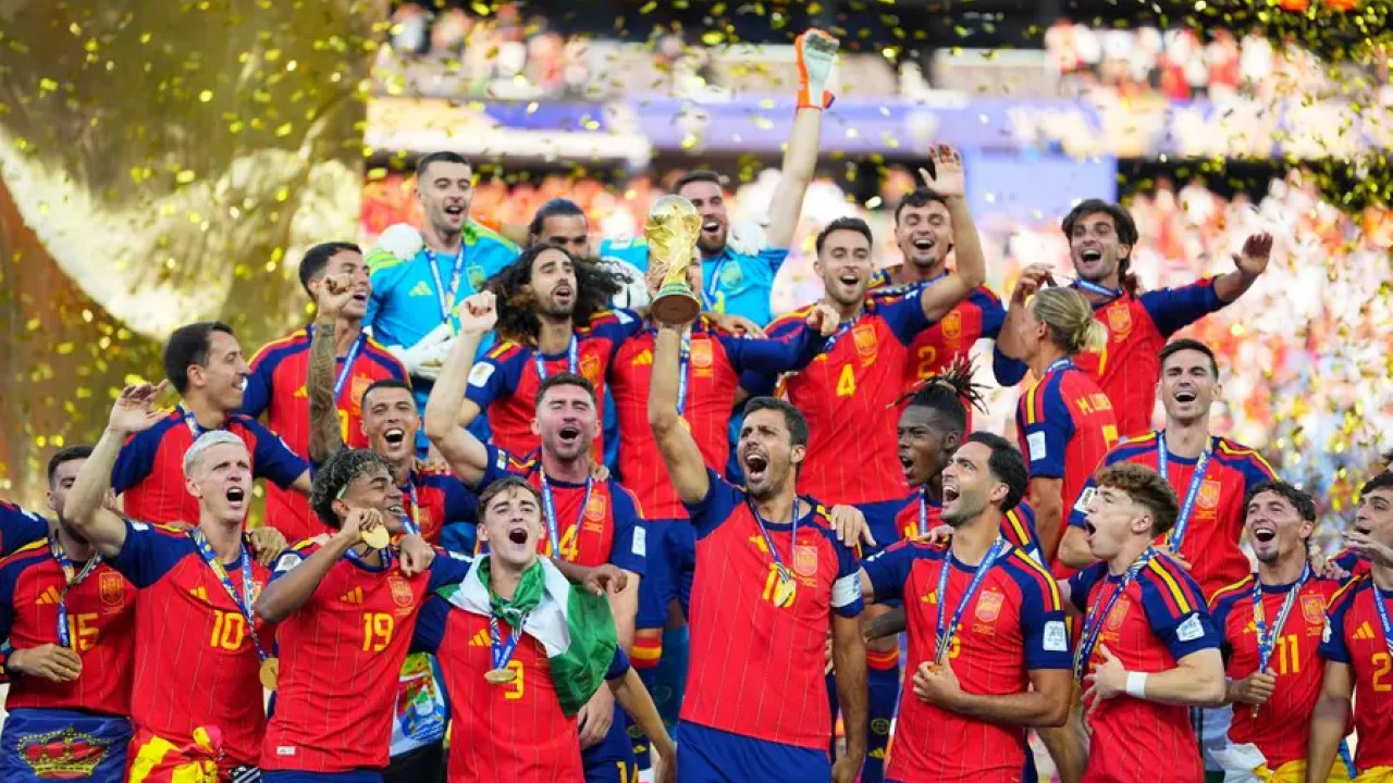  Football Has a New King Spain End 60Year Wait for Revenge, Crush Argentinas World Cup Dream 