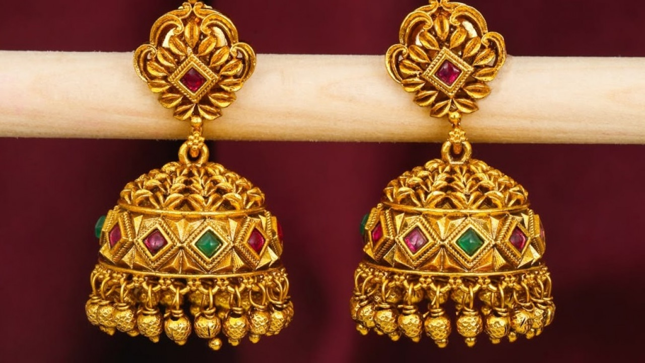  GoldSilver Price On August 16 Check Latest 18K, 22K and 24K Yellow Metal Rates in India 